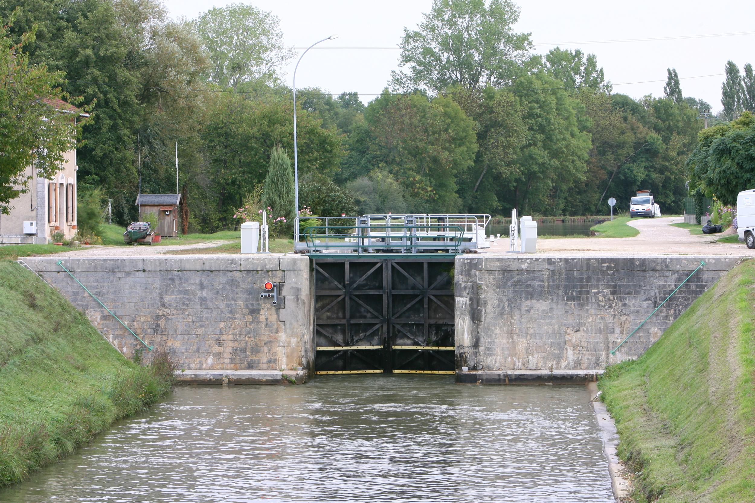 Sluis 7 Ouzouer-sur-Trézée