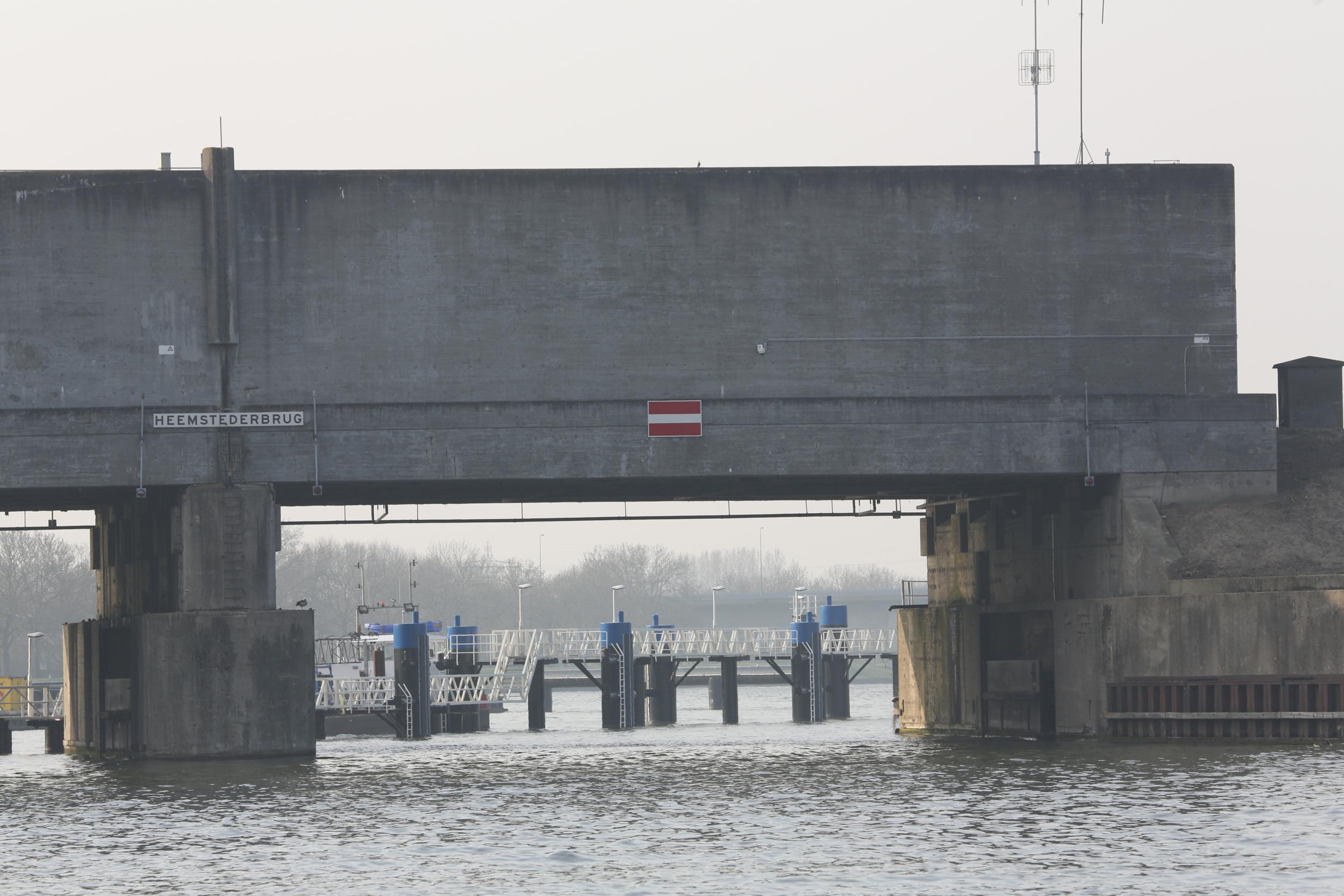 Plofsluis Heemstederbrug