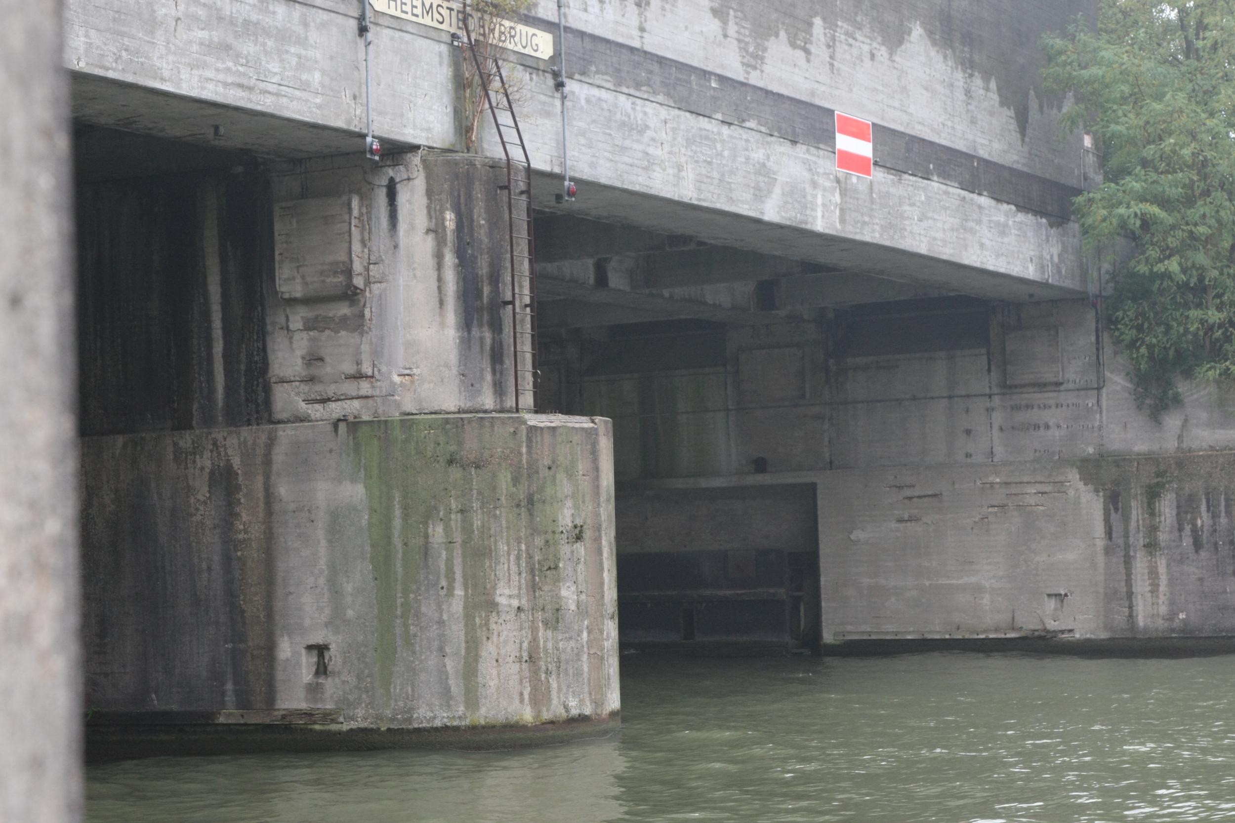 Plofsluis Heemstederbrug