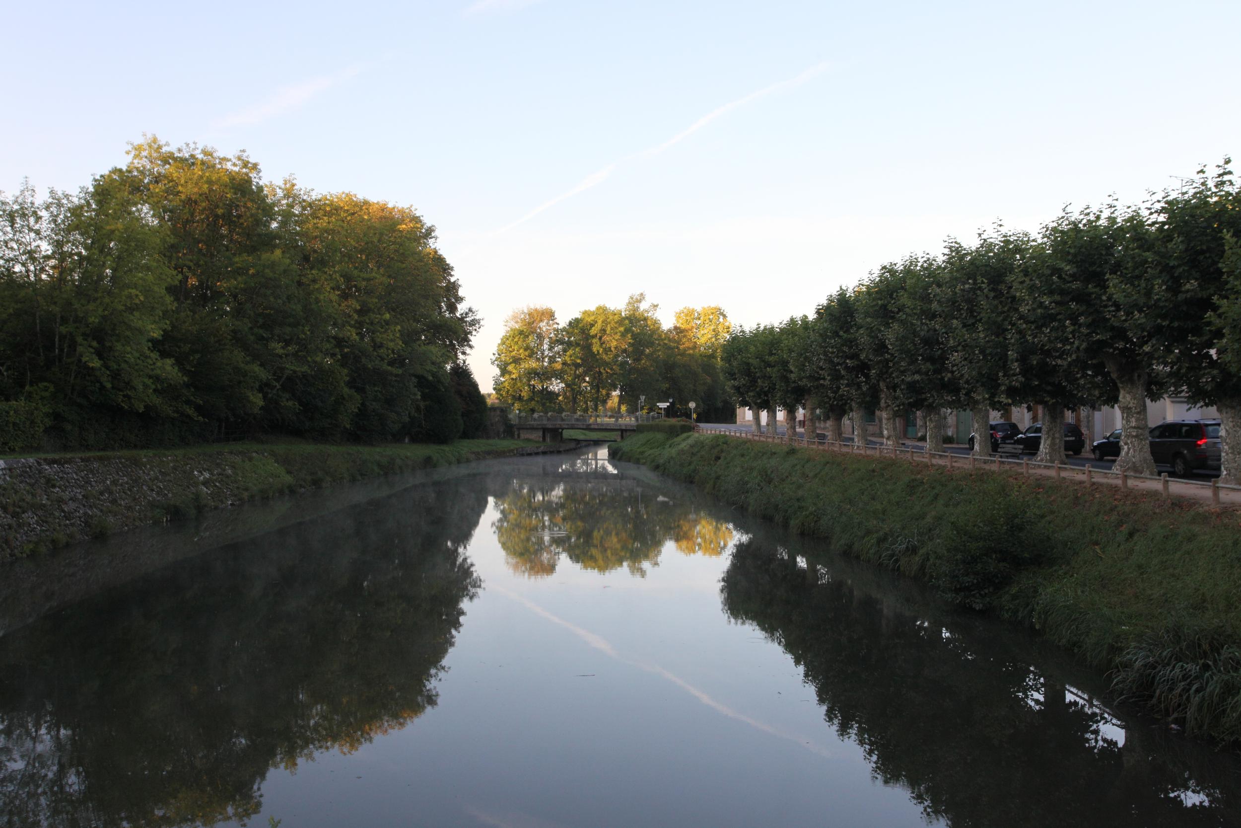 Sluis Vitry aux Loges, Canal d'Orleans