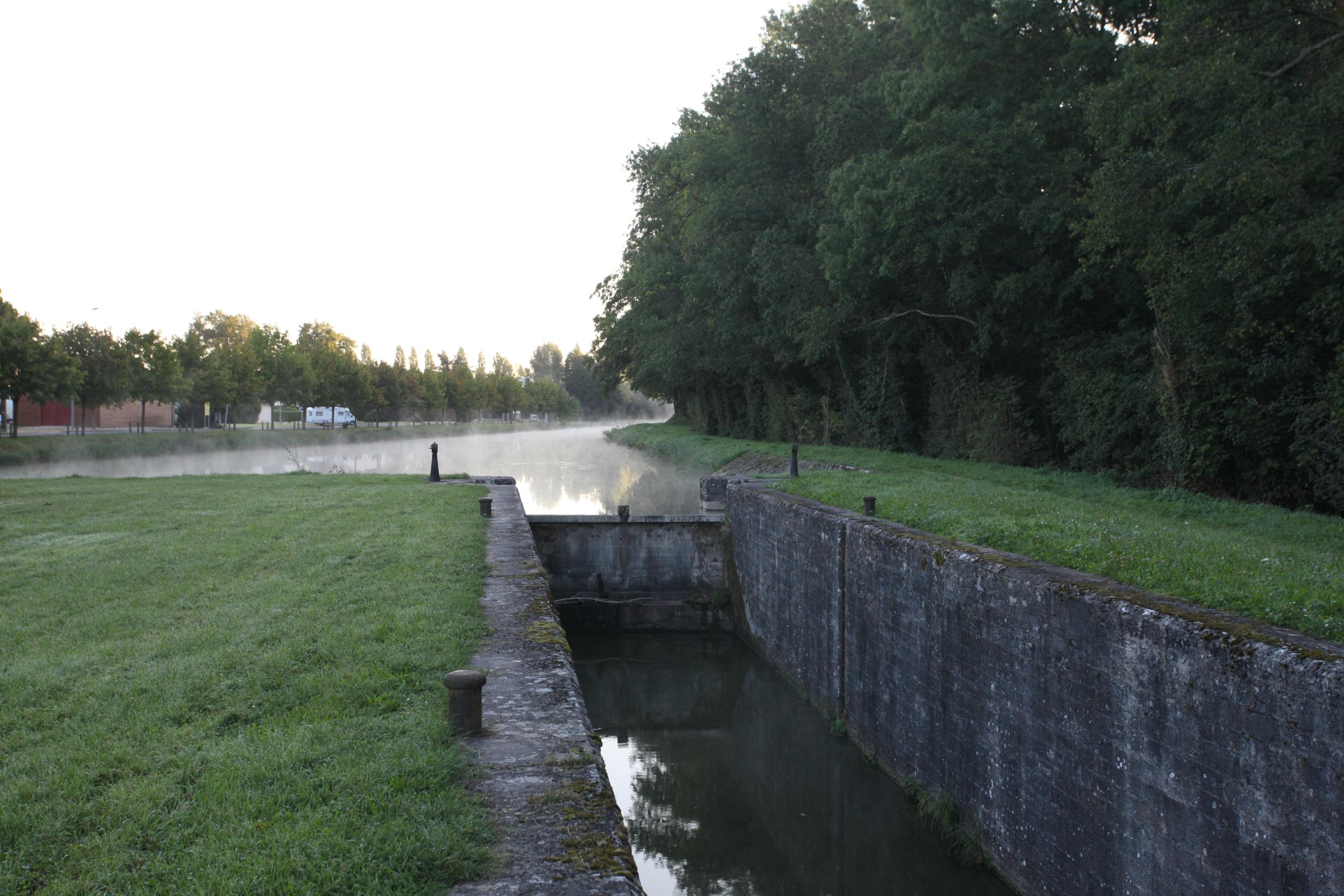 Sluis Vitry aux Loges, Canal d'Orleans