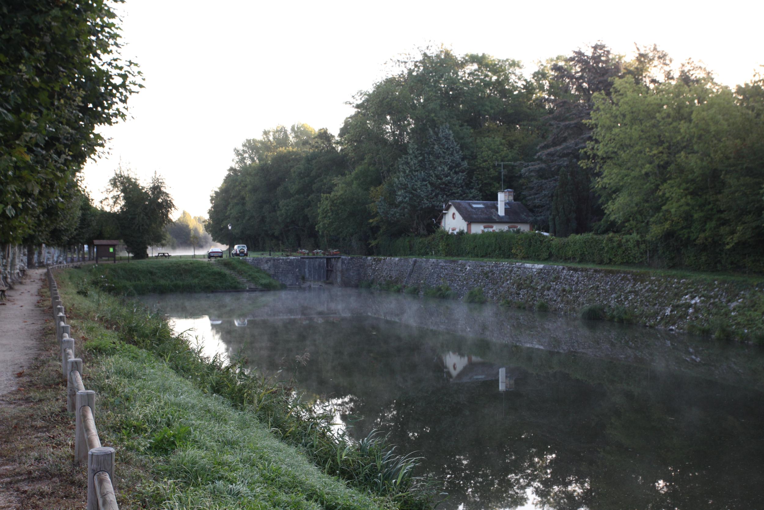 Sluis Vitry aux Loges, Canal d'Orleans