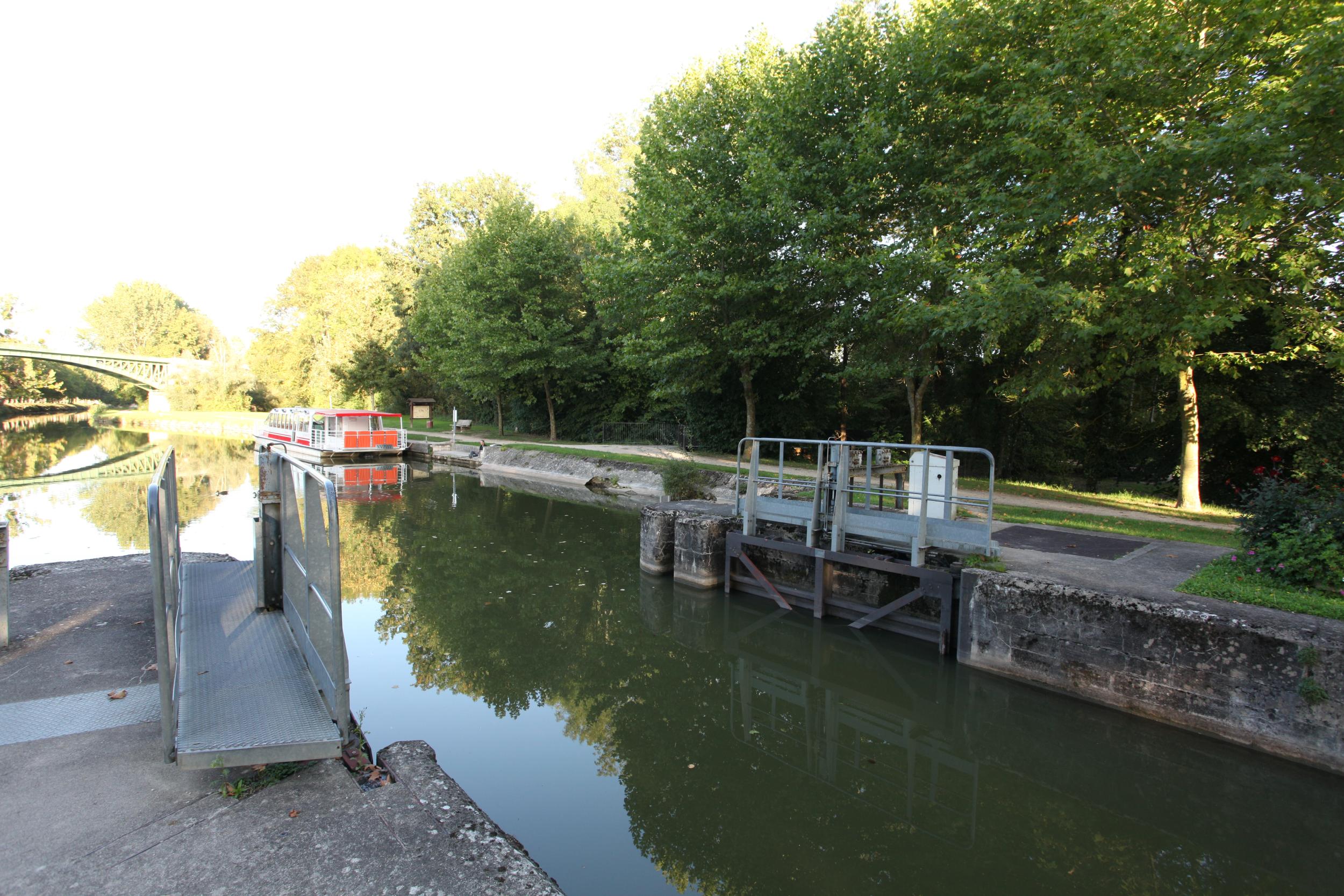 Sluis Point-aux-Moines, Canal d'Orleans