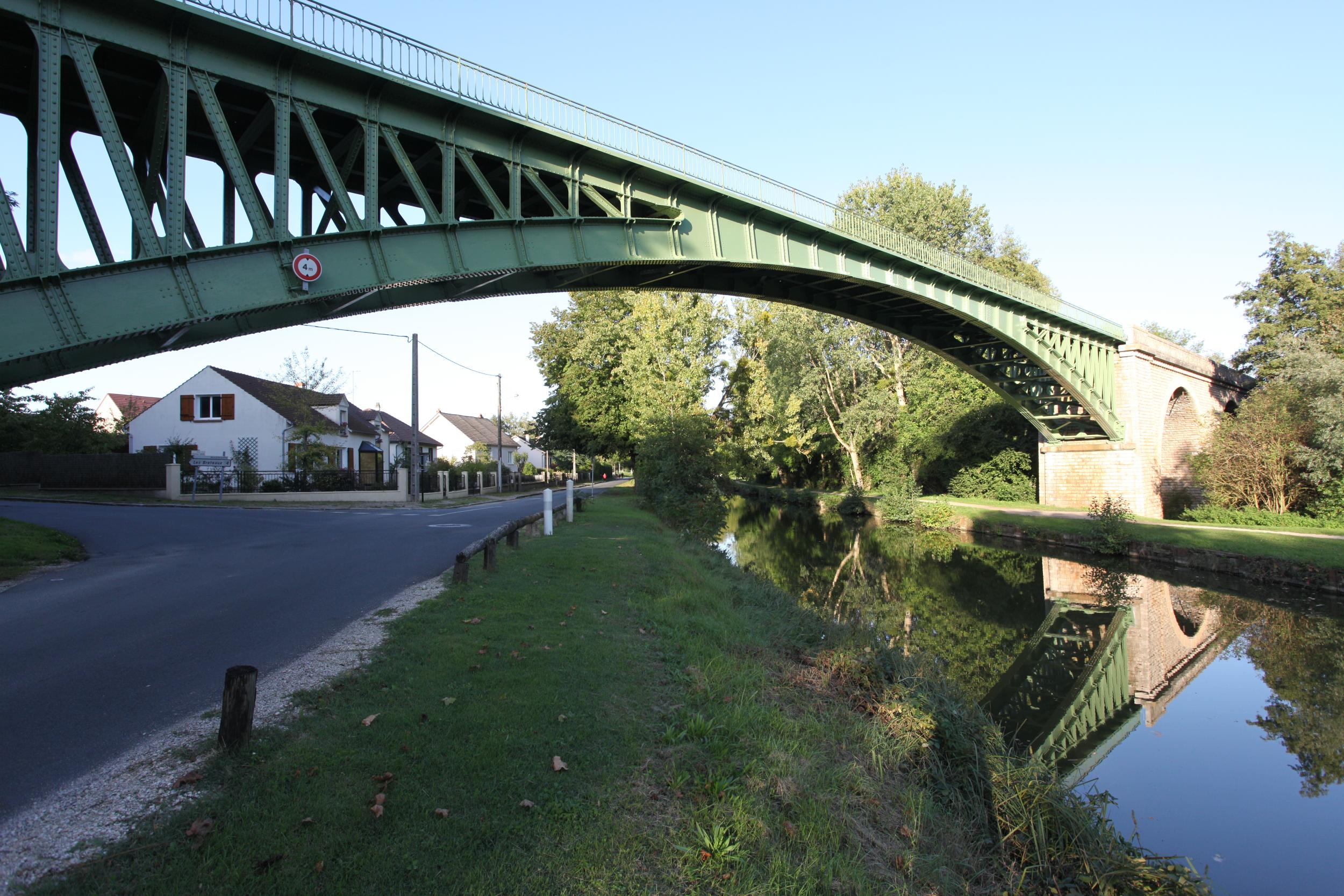 Sluis Point-aux-Moines, Canal d'Orleans