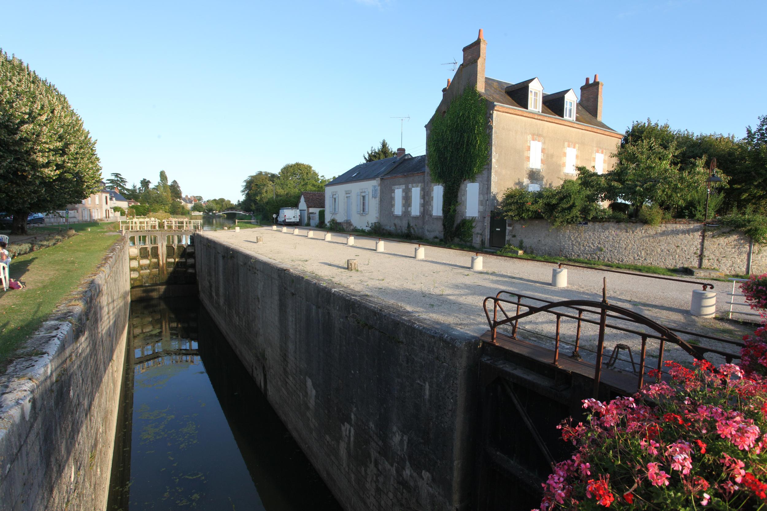 Sluis la Patache, Canal d'Orleans