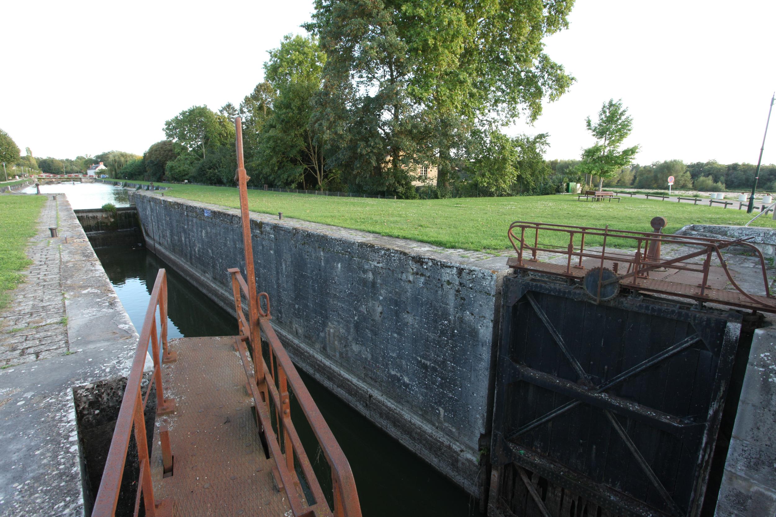 Sluis Combleux, Canal d'Orleans