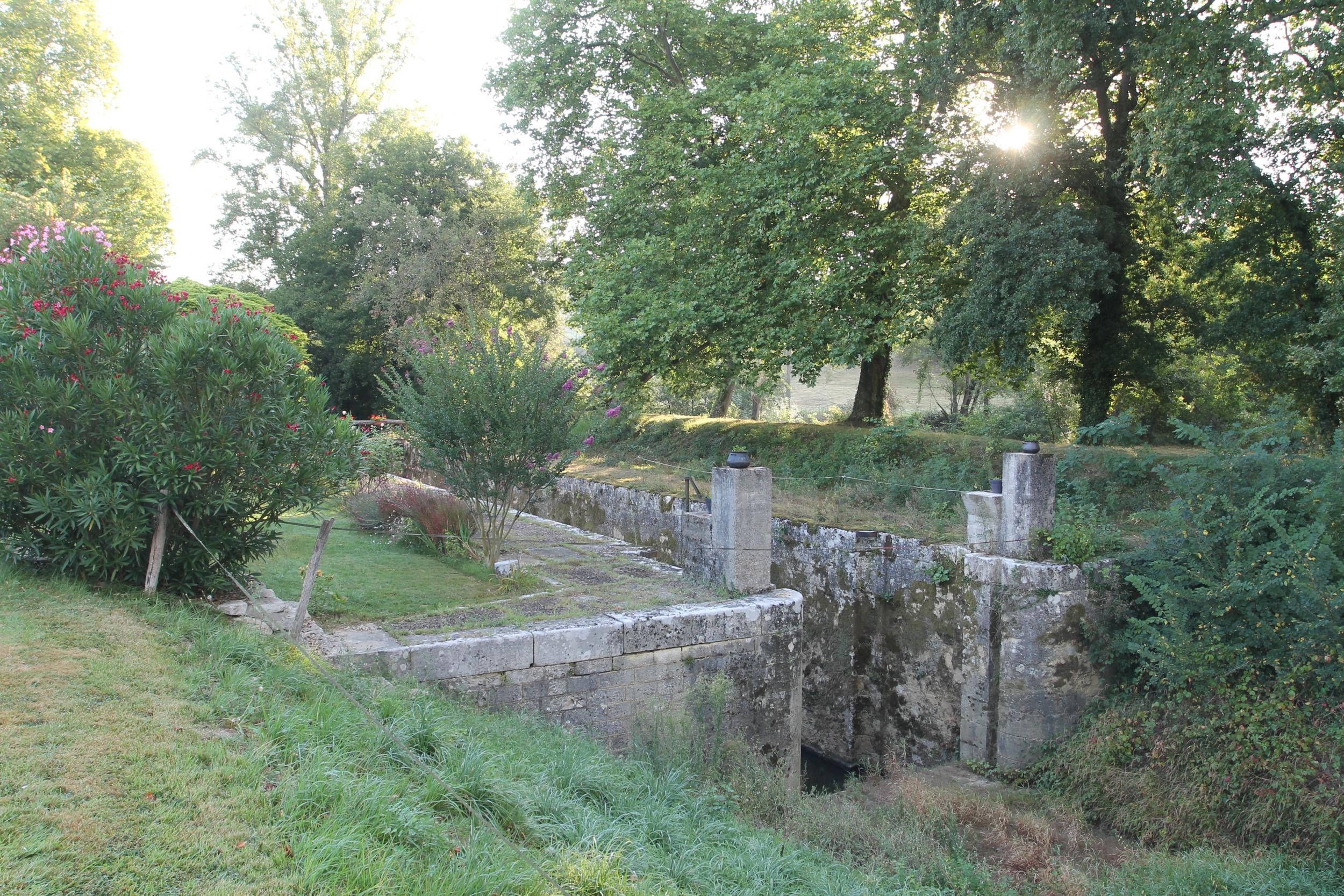 Sluis Moulin de Bonas, Baïse