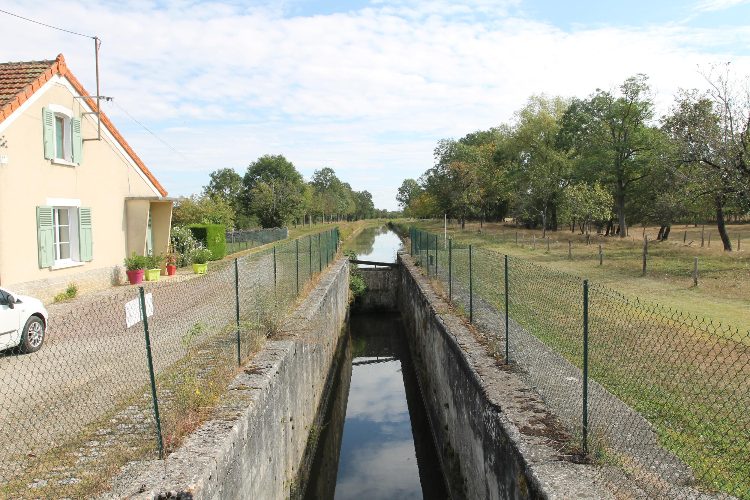 Sluis le Rhimbé, Canal de Berry