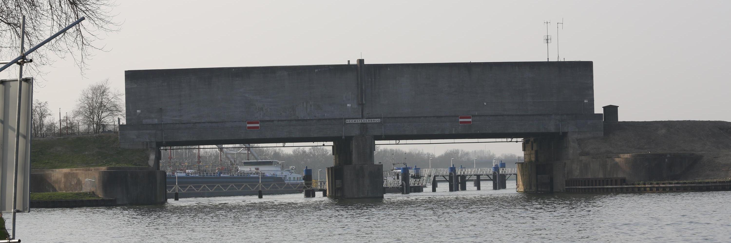 Plofsluis Heemstederbrug