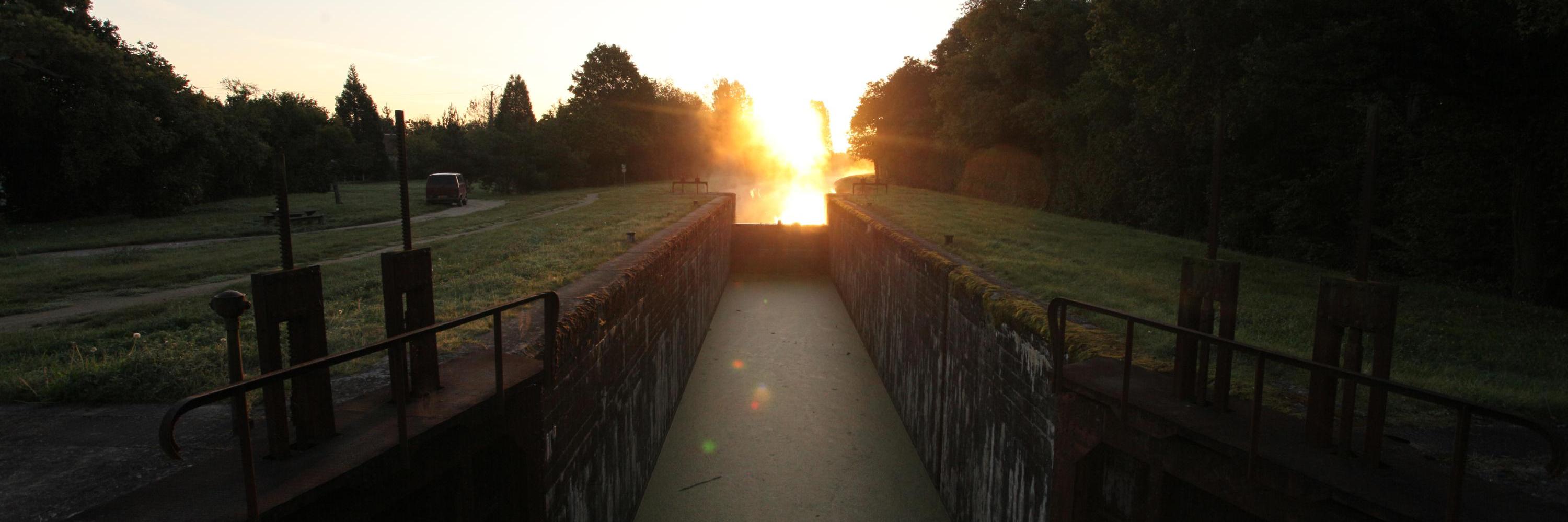 Sluis la Jonchere, Canal d'Orleans